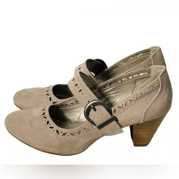 Michael Shannon Shelia Perforated Suede
Mary Jane Heels Gray 10 M - Picture 5 of 9